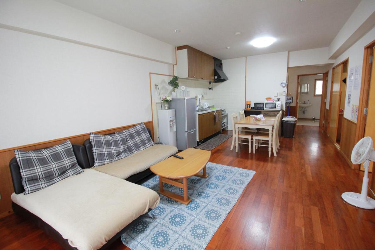 Utopia Mihama Chatan Exterior foto