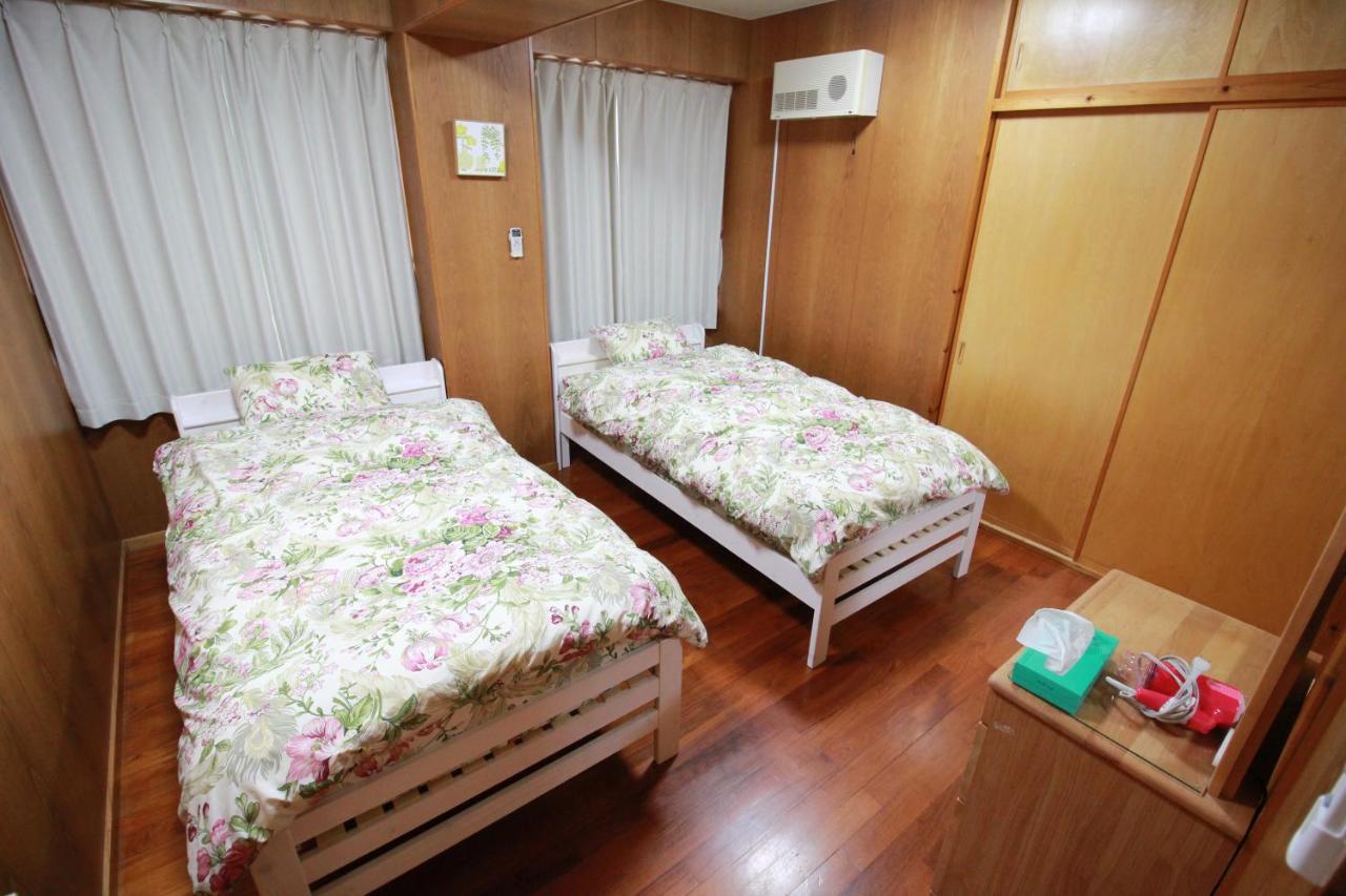 Utopia Mihama Chatan Exterior foto